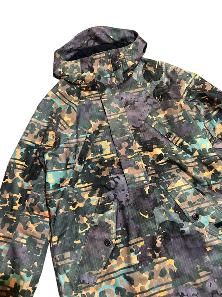 Burton Analog camouflage print winter jacket from Japan