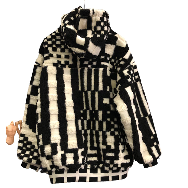 Black and White Heavy Fleece Pattern Pullover