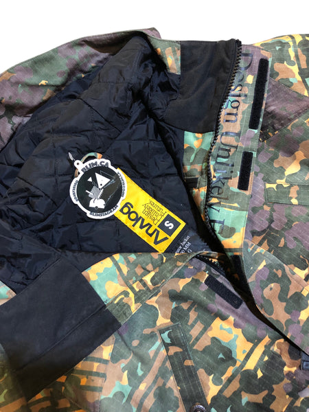 Burton Analog camouflage print winter jacket from Japan