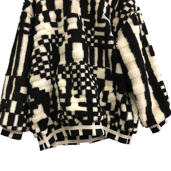 Black and White Heavy Fleece Pattern Pullover