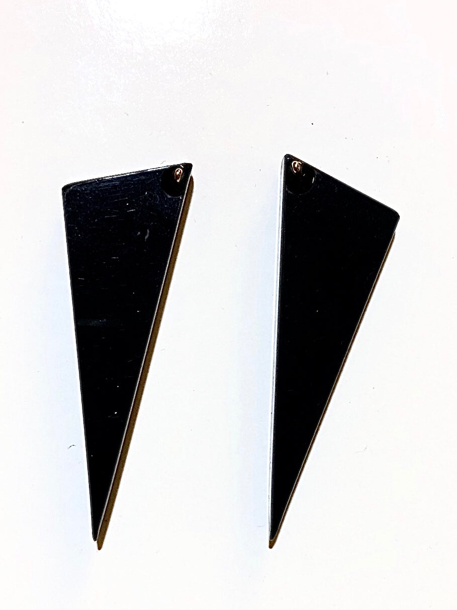 Black handmade earrings by Neon