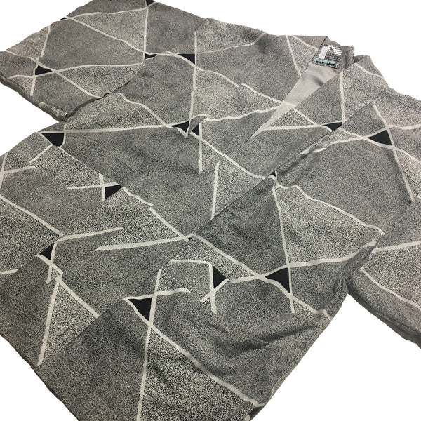 Black and White Speckled Triangle Pattern Haori